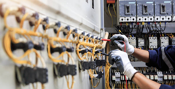 Professional Electrician technician working in Highland City, FL